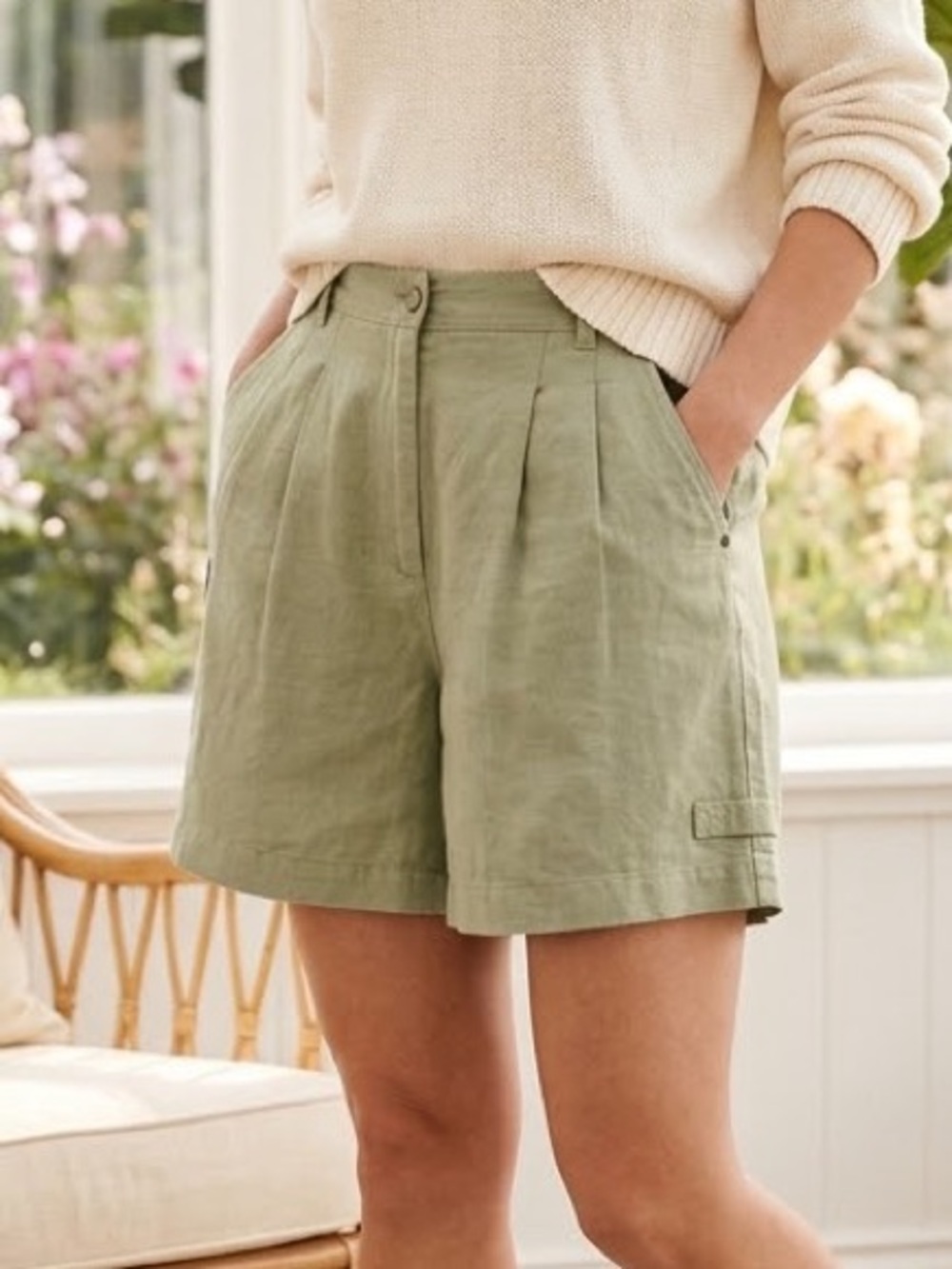 VTG Talbots Olive Green Linen Blend High Waisted Pleated Utility Shorts Size 10
